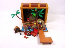 Playmobil 5737/4432 Treasure Island Carry Along Pirate Chest play set