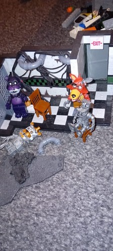 Mcfarlane five nights - mcfarlane,