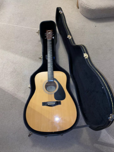 Yamaha 310 guitar and - yamaha,