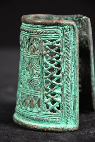 Bronze rare benin king arm - rare,