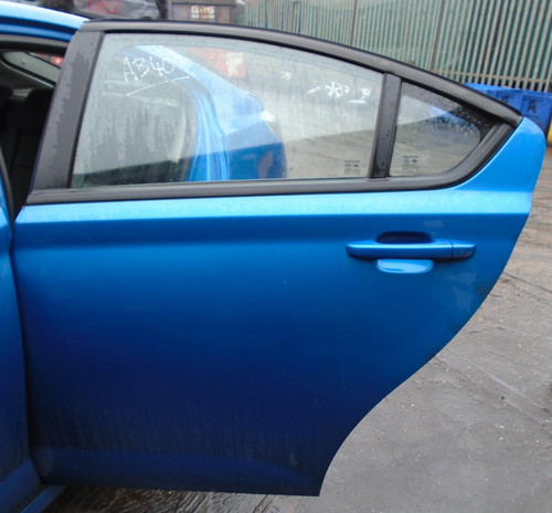 Se gt 5dr - 5dr, nearside
