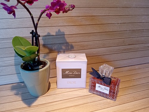 Dior miss essence - dior,