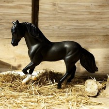 Breyer Stablemates Black Paso Fino | 1:32 Model Horses | #5412