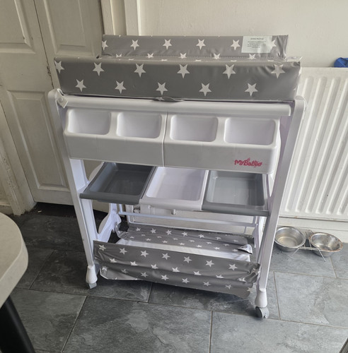 Babiie baby changing unit - changing,