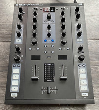 Traktor Kontrol Z2 With