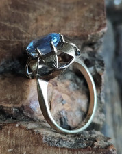 9ct Gold Ring Set With Large Blue Topaz Stone 9 Carat Yellow Gold Ring 2.9g