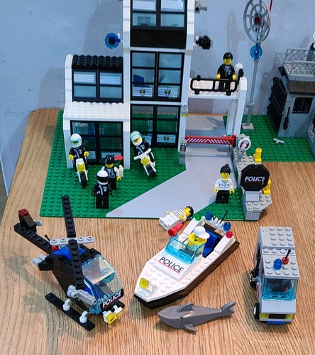 Lego town police - police,