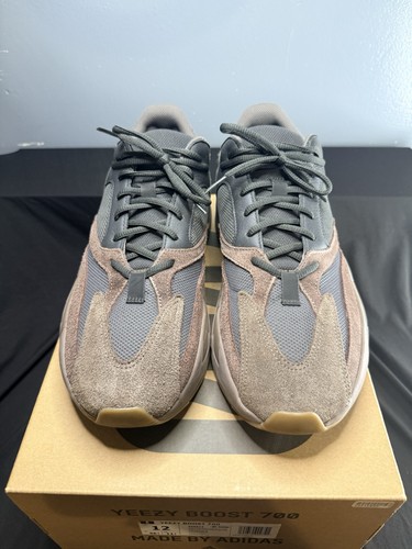 Adidas yeezy boost 700 - adidas,