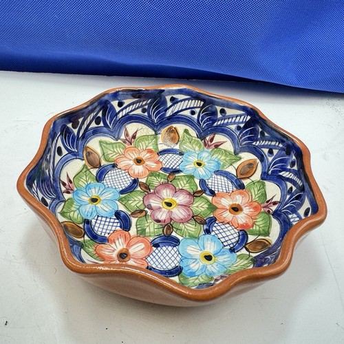 Bowl with flower pattern - bowl,