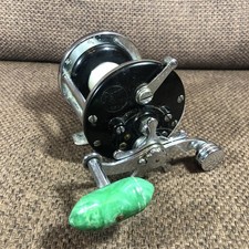 PENN NO 160 BLACK FISHING REEL VINTAGE green Knob.