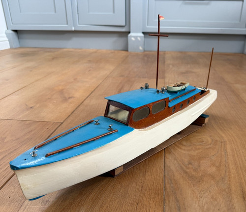 Vintage cabin cruiser 30s - vintage,