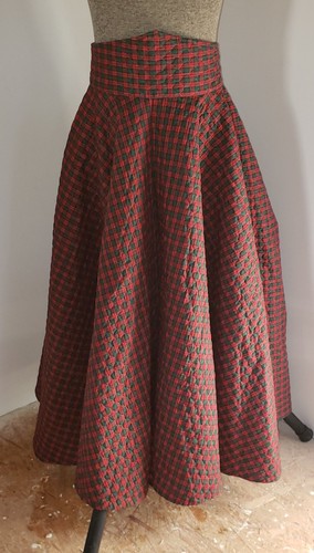 Handmade quilted plaid circle - handmade,