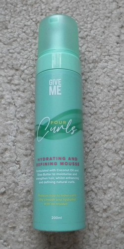 Give four curls hydrating - me,
