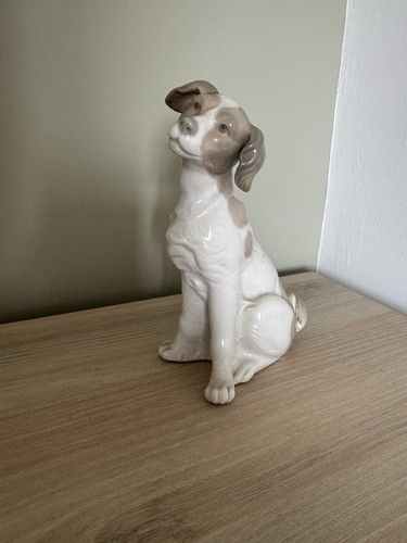 Lladro gorgeous dog look - gorgeous,