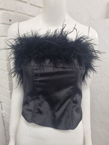 Bnwt boohoo black feather - bnwt,