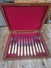 Walker & Hall boxed set of 6 plated fish knives and forks. Original Box.