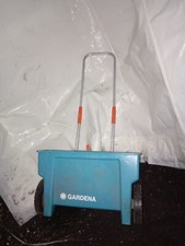GARDENA SEED FERTILISER SALT GRIT SPREADER GARDEN LAWN