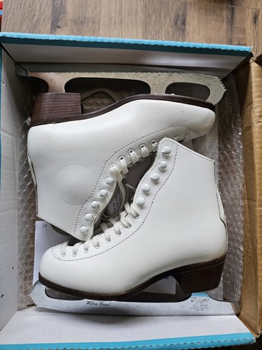 Wifa skatec figure skates - d,