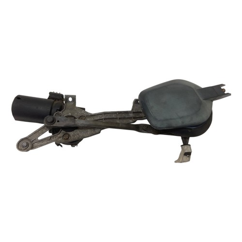 Mercedes 190 front - front, wiper