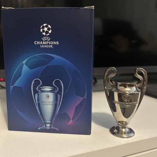 Official uefa champions league - champions,