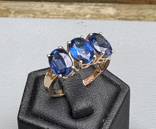 Vintage 10k gold - gold, stone