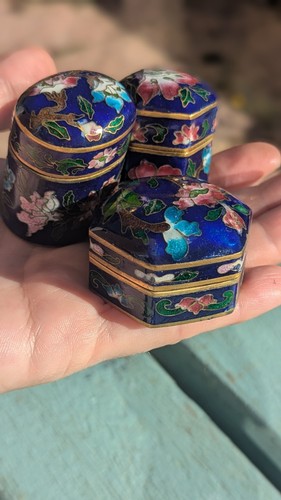 Beautiful small vintage - beautiful!!,