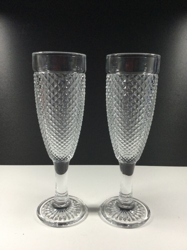 Freixenet champagne flutes - x,