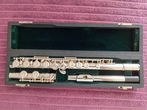 Pearl 665 flute - pearl, with