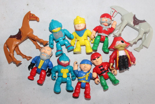 Small pirate figures job - small,