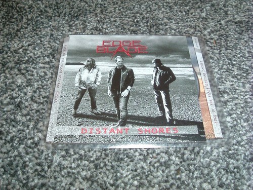 Edge the blade - edge,