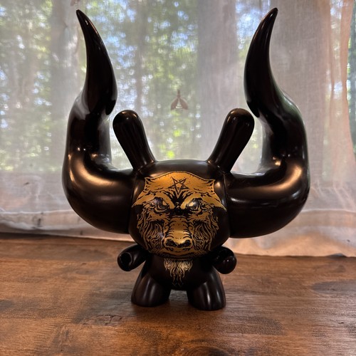 Kidrobot devil vinyl - devil,