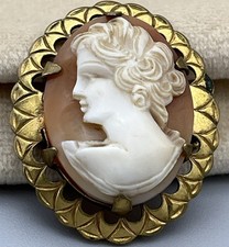 Vintage Shell Cameo Brooch