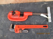 RIDGID - PIPE CUTTERS - TAKE UP TO 48 mm  Dia  PIPE  ( 7/16  TO   1+ 1/4 STEEL )