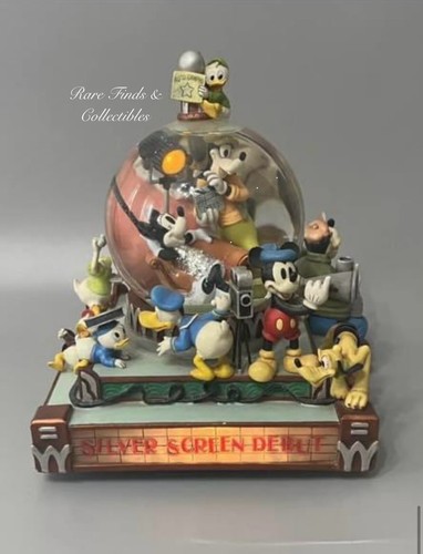 Disney mickey mouse snow - disney, globe