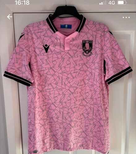 Pink sheffield wednesday away - sheffield,