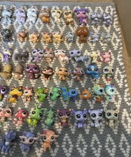 Littlest Pet Shop Bundle (read