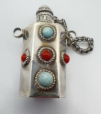 Chinese Snuff Bottle Pendant