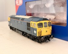 Heljan 33561 OO Gauge Class 33/1 33102 in BR Blue Full Yellow Ends