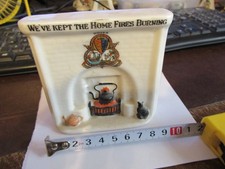 Crested china souvenir ware