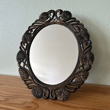 Vtg Oval Daisy Scroll Faux