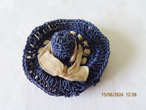 Vintage pin needle case - pin/needle,