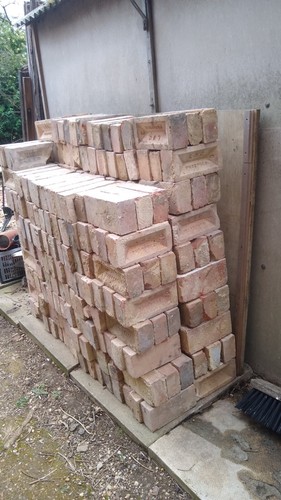 Reclaimed bricks lbc - 70,