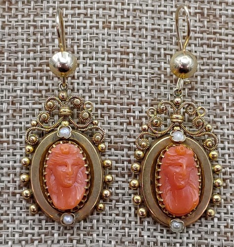 Antique victorian carved - carved, red