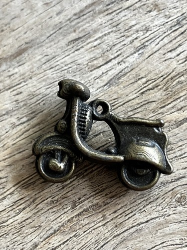 Metal scooter vespa - vespa, lambretta