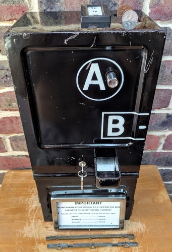 Original british coin box - british,