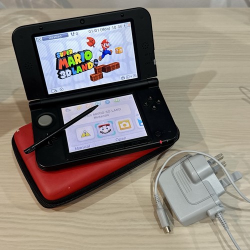 Nintendo 3ds red console - nintendo,