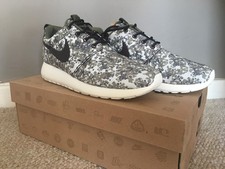 Nike WMNS Roshe Run Digi Camo
