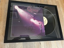 Queen, Signed / Autographed