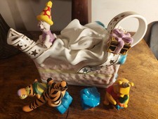 Disney Showcase Winnie The