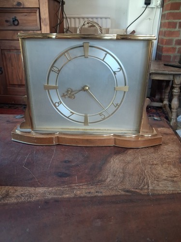 Wind mantle clock smiths - wind,